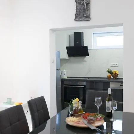 David Apartment Bibinje